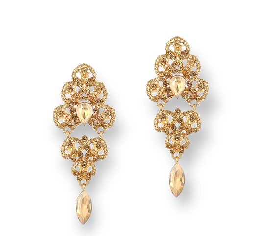 Gold Vintage Earrings with a retro-inspired design, perfect for elegant and timeless style.