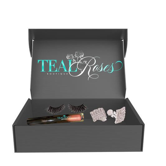 Queens Gift Box Set III with curated luxury beauty products and stylish accessories, perfect for gifting or self-care